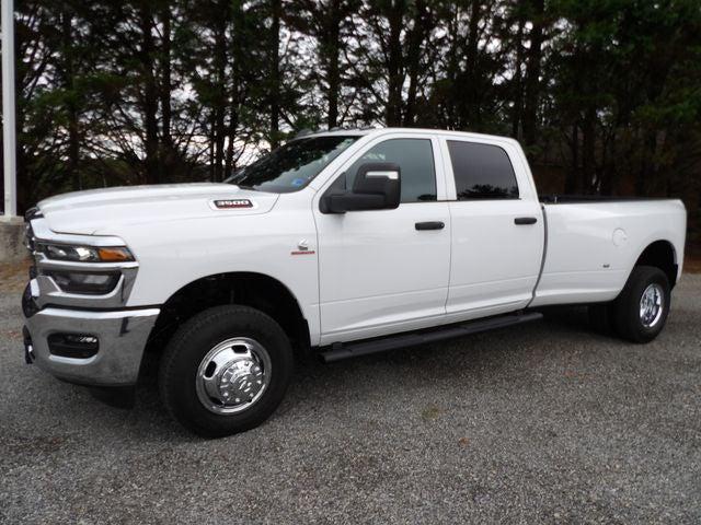 2026 RAM Ram 3500 RAM 3500 TRADESMAN CREW CAB 4X4 8 BOX 2026 RAM Ram 3500 RAM 3500 TRADESMAN CREW CAB 4X4 8 BOX