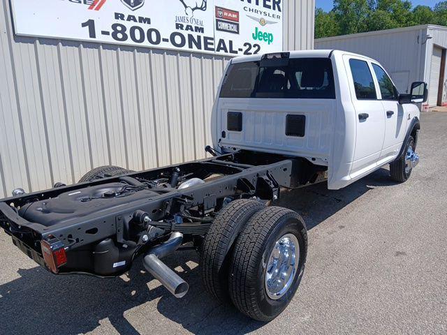 2026 RAM Ram 3500 Chassis Cab RAM 3500 TRADESMAN CREW CAB CHASSIS 4X4 60 CA