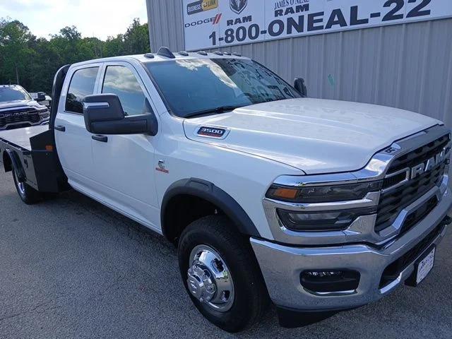 2026 RAM Ram 3500 Chassis Cab RAM 3500 TRADESMAN CREW CAB CHASSIS 4X4 60 CA 2026 RAM Ram 3500 Chassis Cab RAM 3500 TRADESMAN CREW CAB CHASSIS 4X4 60 CA