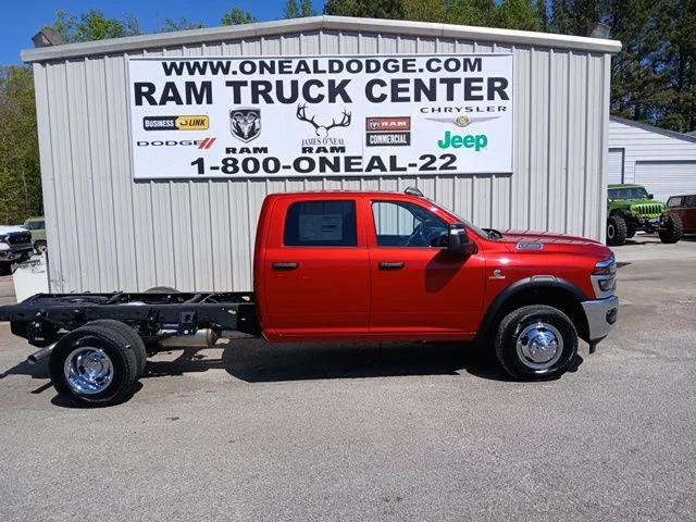 2026 RAM Ram 3500 Chassis Cab RAM 3500 TRADESMAN CREW CAB CHASSIS 4X4 60 CA 2026 RAM Ram 3500 Chassis Cab RAM 3500 TRADESMAN CREW CAB CHASSIS 4X4 60 CA
