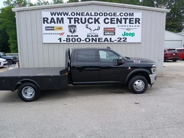 2026 RAM Ram 3500 Chassis Cab RAM 3500 TRADESMAN CREW CAB CHASSIS 4X4 60 CA