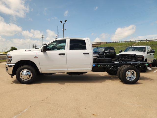 2026 RAM Ram 3500 Chassis Cab RAM 3500 TRADESMAN CREW CAB CHASSIS 4X4 60 CA