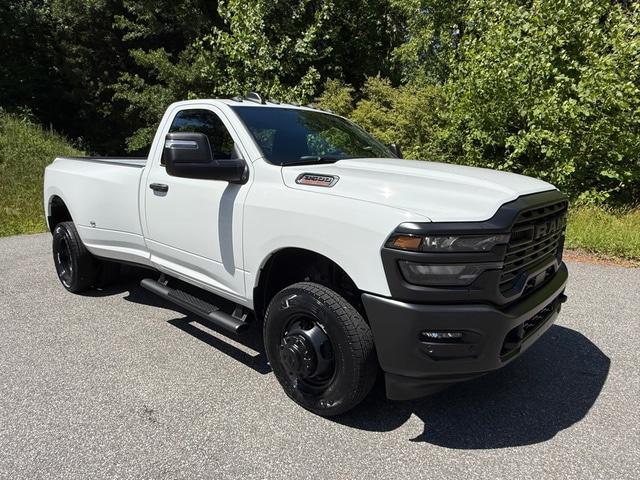 2026 Ram 3500 Tradesman Regular Cab 4x4 8' Box