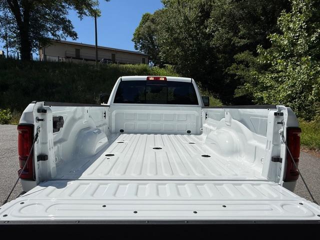 2026 Ram 3500 Tradesman Regular Cab 4x4 8' Box