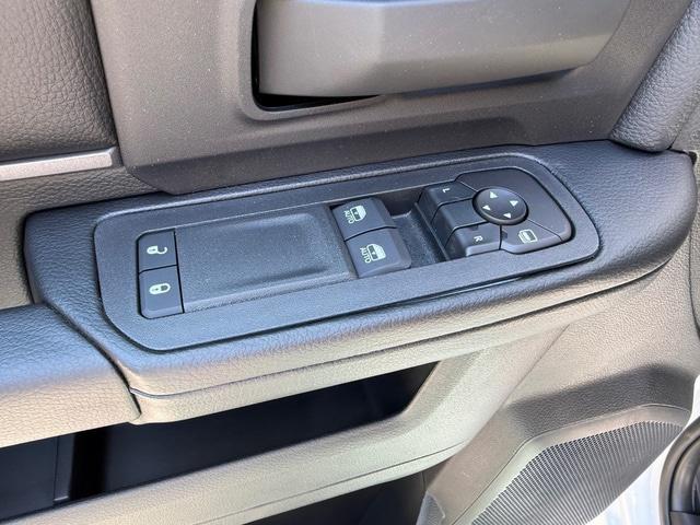 2026 Ram 3500 Tradesman Regular Cab 4x4 8' Box