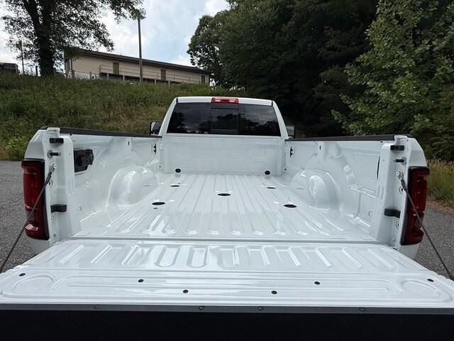 2026 Ram 3500 Tradesman Regular Cab 4x4 8 Box