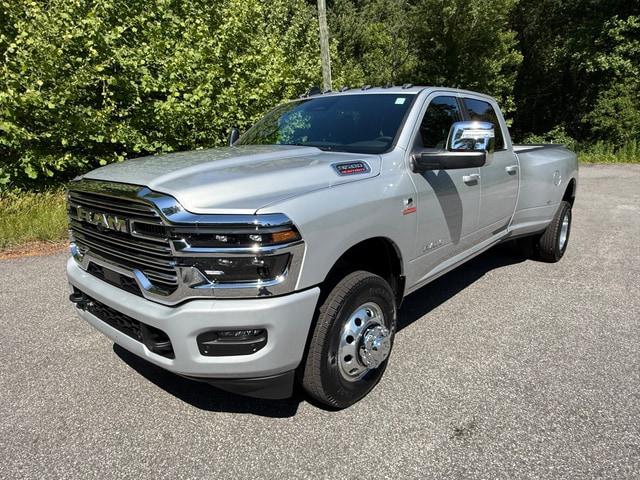 2026 Ram 3500 Laramie Crew Cab 4x4 8' Box