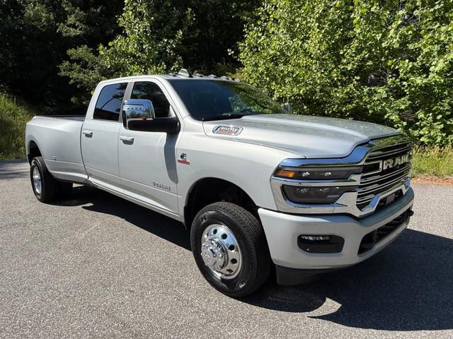2026 Ram 3500 Laramie Crew Cab 4x4 8' Box