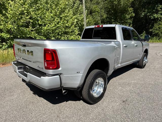 2026 Ram 3500 Laramie Crew Cab 4x4 8' Box