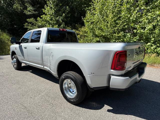 2026 Ram 3500 Laramie Crew Cab 4x4 8' Box