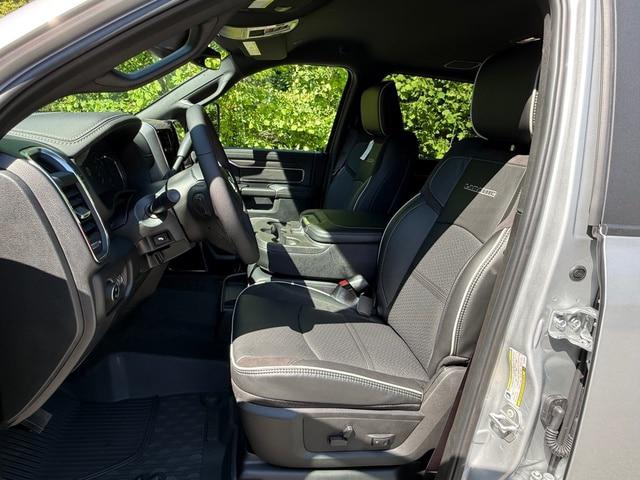 2026 Ram 3500 Laramie Crew Cab 4x4 8' Box