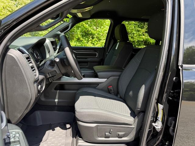 2026 Ram 2500 Big Horn Crew Cab 4x4 64 Box