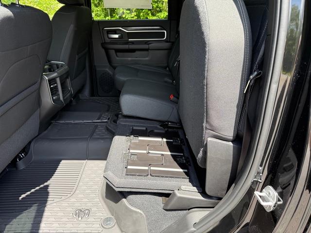 2026 Ram 2500 Big Horn Crew Cab 4x4 64 Box