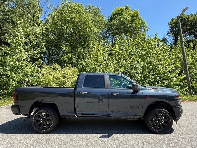 2026 Ram 2500 Big Horn Crew Cab 4x4 64 Box