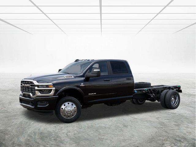 2026 RAM Ram 5500 Chassis Cab RAM 5500 BIG HORN CHASSIS CREW CAB 4X4 84 CA