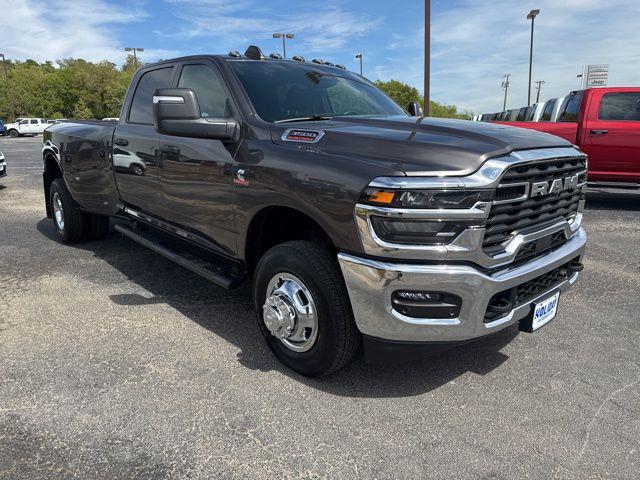 2026 Ram 3500 Tradesman Crew Cab 4x4 8' Box