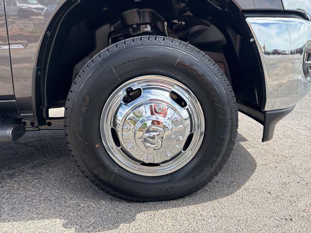 2026 Ram 3500 Tradesman Crew Cab 4x4 8' Box