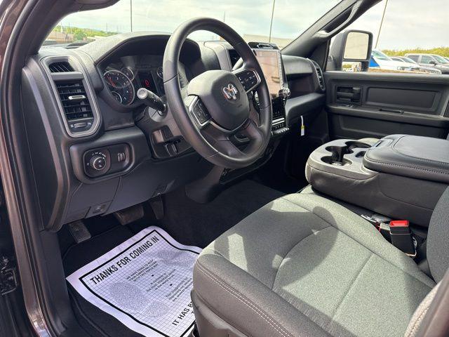 2026 Ram 3500 Tradesman Crew Cab 4x4 8' Box