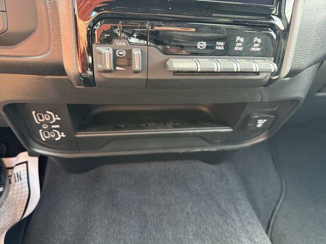 2026 Ram 3500 Tradesman Crew Cab 4x4 8' Box