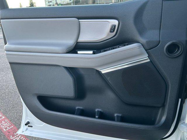 2025 Ford Expedition Active MAX