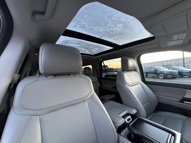 2025 Ford Expedition Active MAX