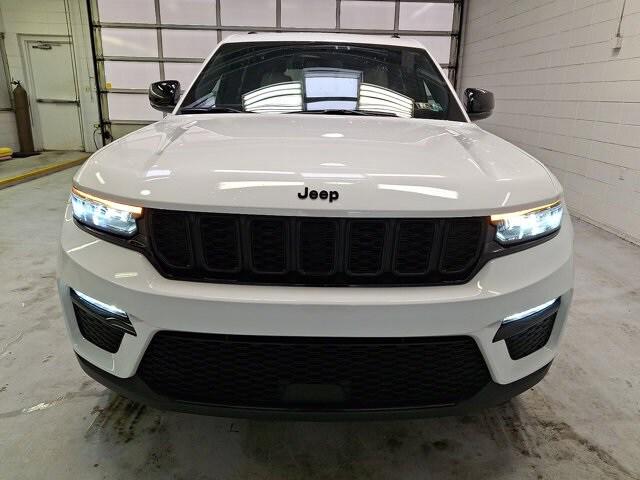 2023 Jeep Grand Cherokee Limited 4x4 2023 Jeep Grand Cherokee Limited 4x4