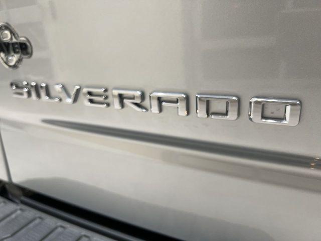 2022 Chevrolet Silverado 1500 4WD Crew Cab Short Bed LTZ