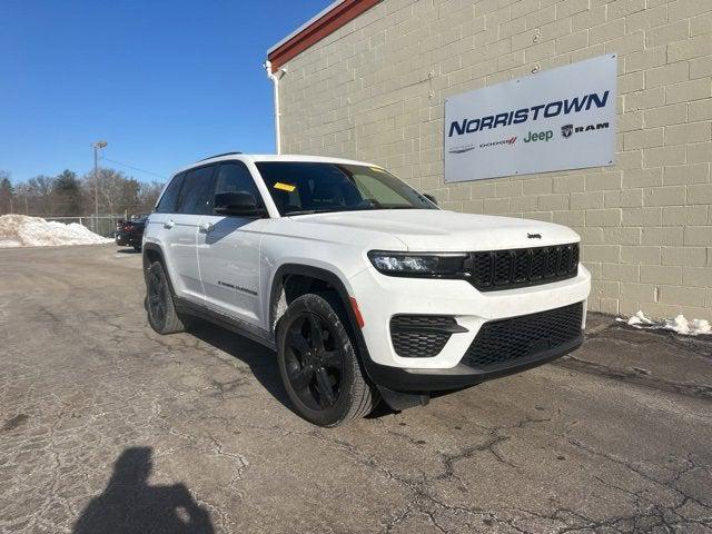 2023 Jeep Grand Cherokee Altitude 4x4