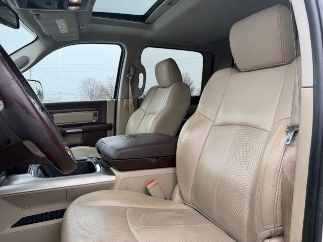 2018 RAM 2500 Laramie Crew Cab 4x4 64 Box