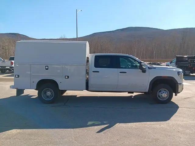 2025 GMC Sierra 3500HD Pro