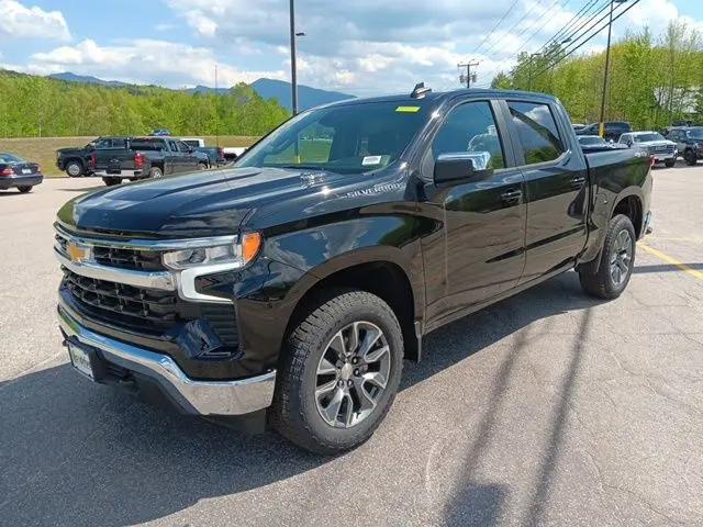 2026 Chevrolet Silverado 1500 4WD Crew Cab Short Bed LT with 2FL