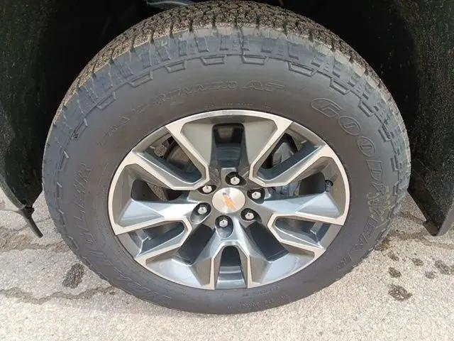 2026 Chevrolet Silverado 1500 4WD Crew Cab Short Bed LT with 2FL