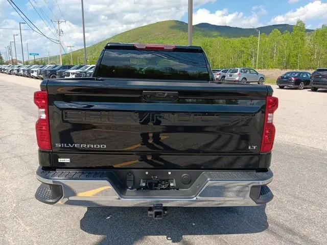 2026 Chevrolet Silverado 1500 4WD Crew Cab Short Bed LT with 2FL