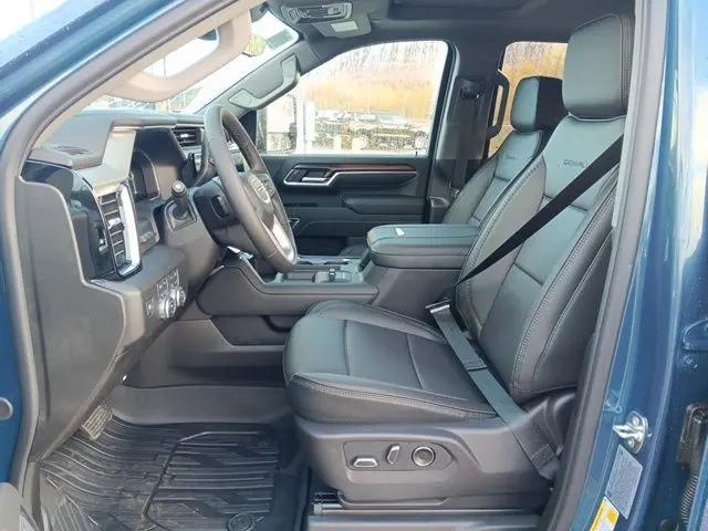 2026 GMC Sierra 2500HD Crew Cab, Standard Bed, Denali, 4WD