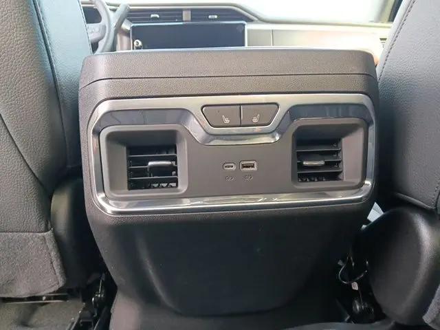 2026 GMC Sierra 2500HD Crew Cab, Standard Bed, Denali, 4WD