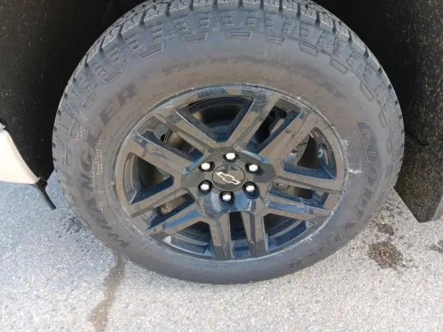 2026 Chevrolet Silverado 1500 4WD Crew Cab Short Bed RST