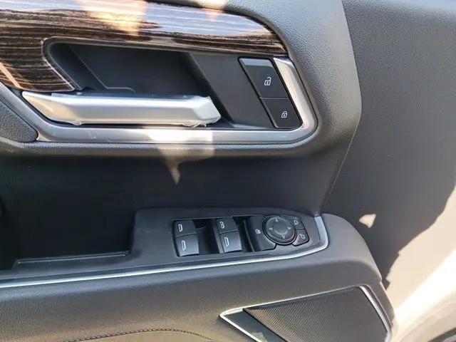 2026 GMC Sierra 1500 Double Cab, Standard Bed, SLE, 4WD