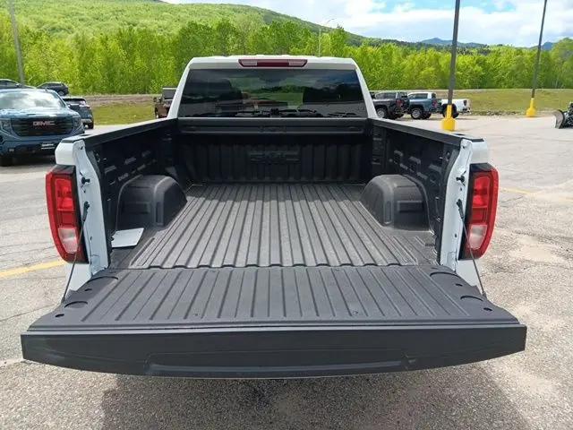 2026 GMC Sierra 1500 Double Cab, Standard Bed, SLE, 4WD