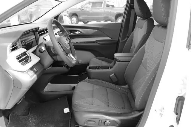 2027 Chevrolet Bolt LT FWD