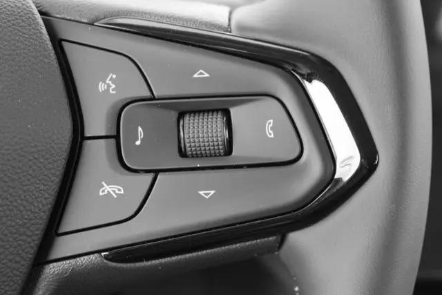 2027 Chevrolet Bolt LT FWD