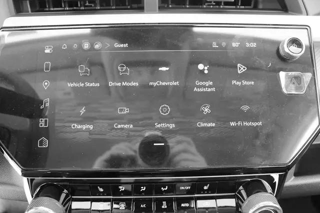 2027 Chevrolet Bolt LT FWD