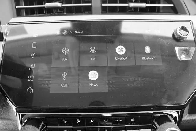 2027 Chevrolet Bolt LT FWD