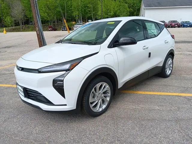 2027 Chevrolet Bolt LT FWD