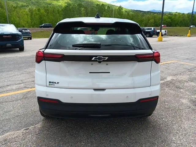 2027 Chevrolet Bolt LT FWD
