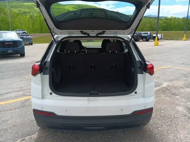 2027 Chevrolet Bolt LT FWD