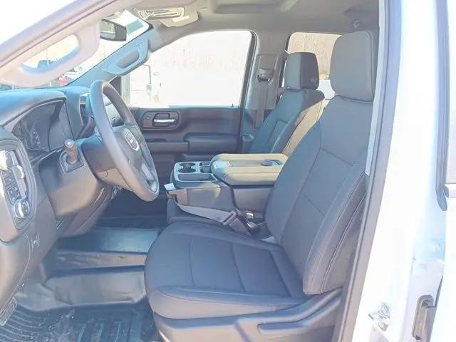 2026 GMC Sierra 2500HD Double Cab, Standard Bed, Pro, RWD