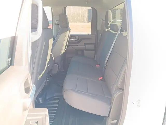 2026 GMC Sierra 2500HD Double Cab, Standard Bed, Pro, RWD