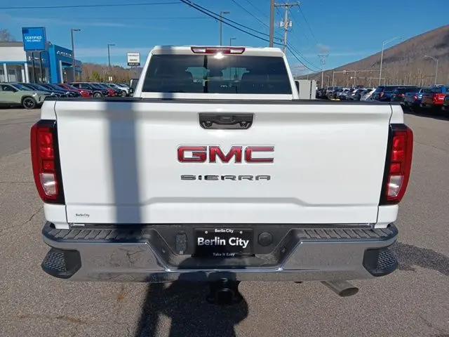 2026 GMC Sierra 2500HD Double Cab, Standard Bed, Pro, RWD