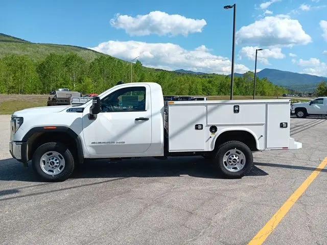 2025 GMC Sierra 2500HD 4WD Regular Cab Long Bed Pro
