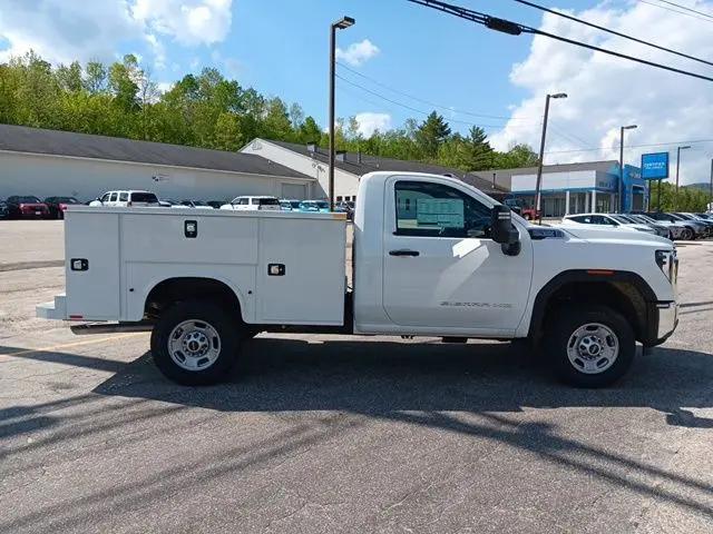 2025 GMC Sierra 2500HD 4WD Regular Cab Long Bed Pro